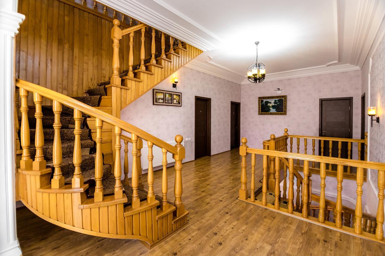 Elia Palace Hotel Tbilisi Esterno foto