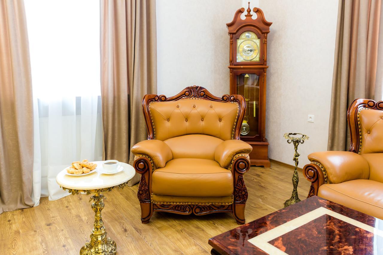 Elia Palace Hotel Tbilisi Esterno foto