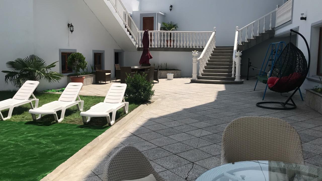 Elia Palace Hotel Tbilisi Esterno foto