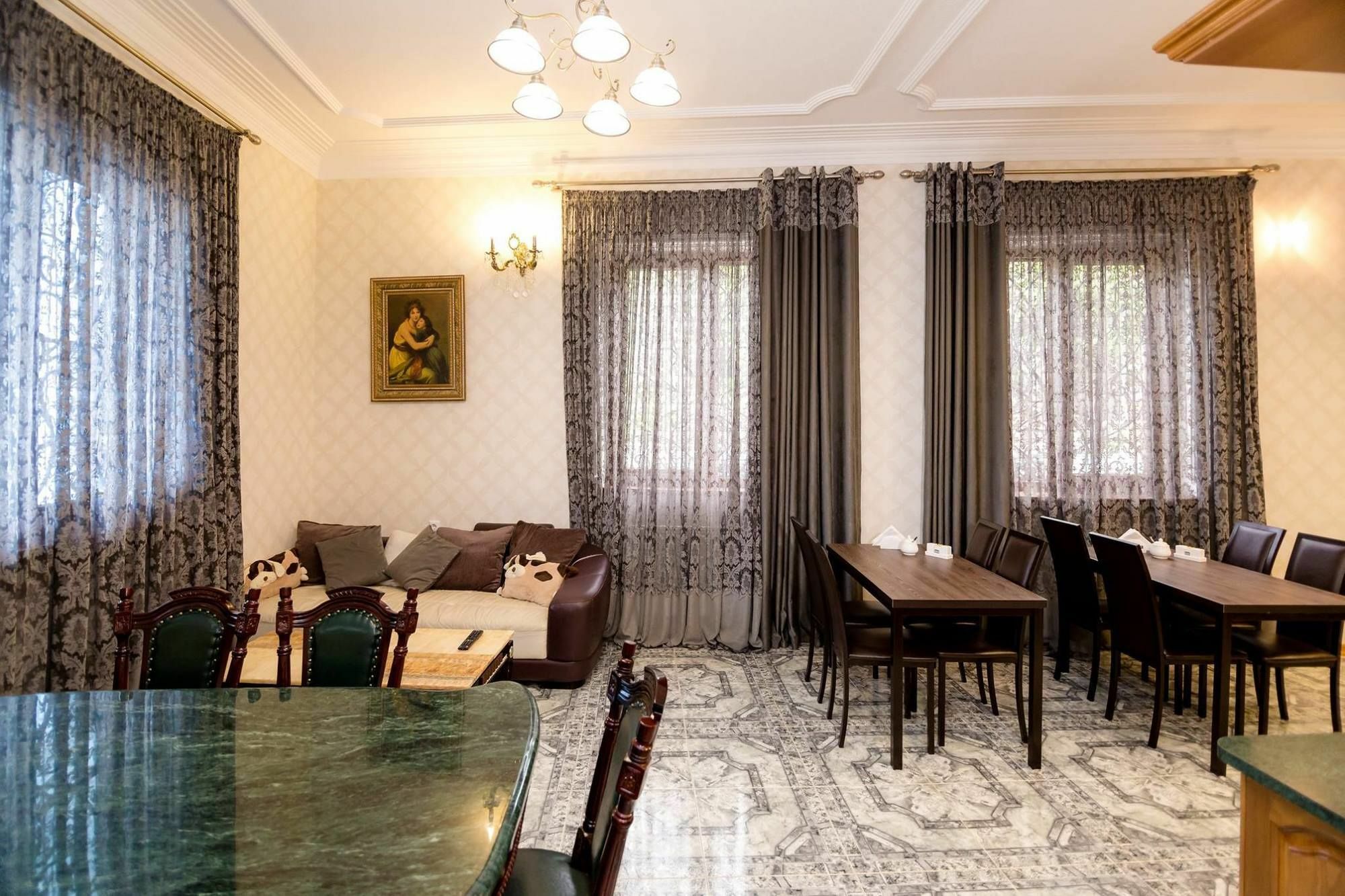 Elia Palace Hotel Tbilisi Esterno foto