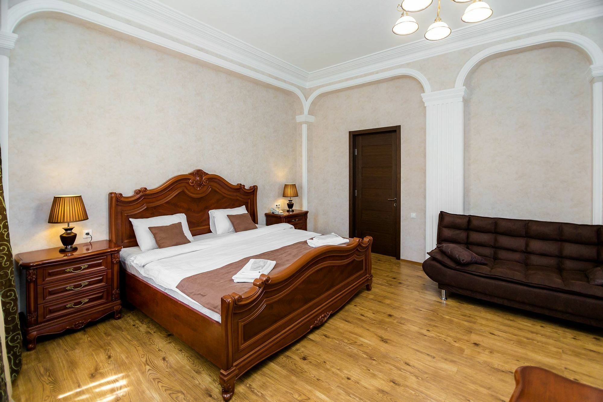 Elia Palace Hotel Tbilisi Esterno foto