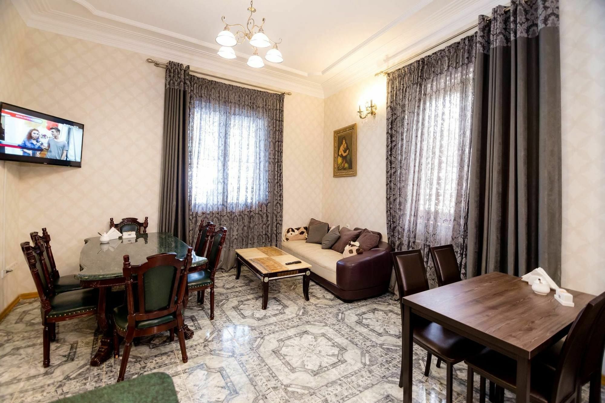 Elia Palace Hotel Tbilisi Esterno foto