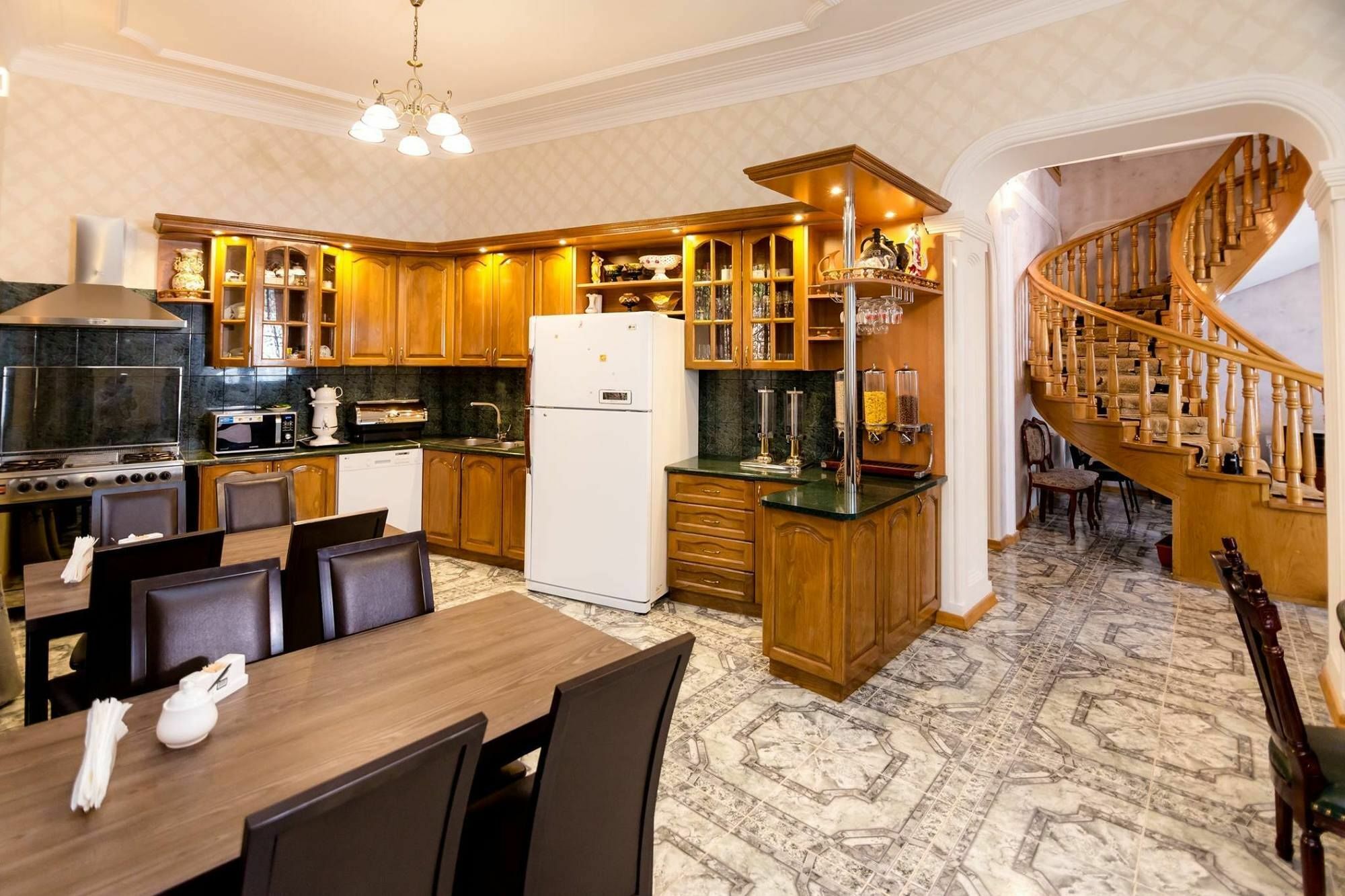 Elia Palace Hotel Tbilisi Esterno foto